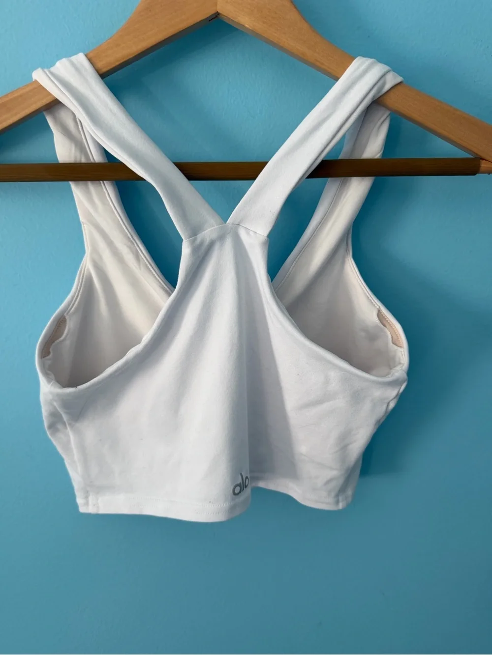 ALO Yoga lightweight white